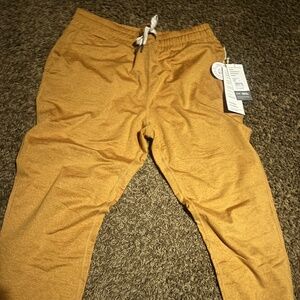 NWT Vuori  performance Joggers Flax Heather size small women’s